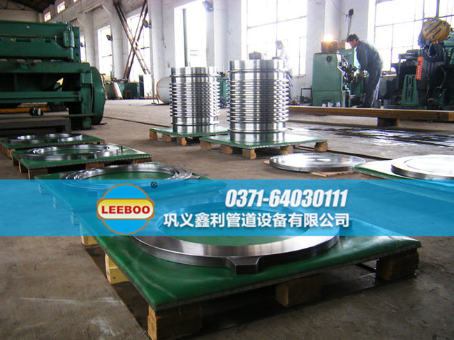 鑫利<a href=http://www.wanggezhan.cn target=_blank class=infotextkey>補償器</a>組裝車間